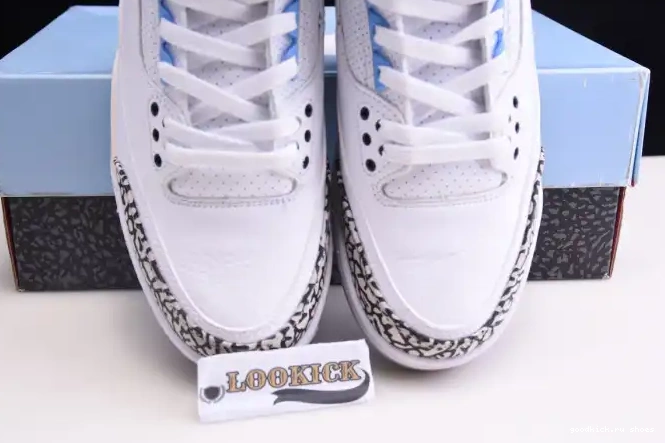 Air Jordan UNC CT8532-104 3 0606
